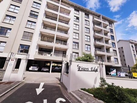 1 Bedroom Apartment in Rondebosch