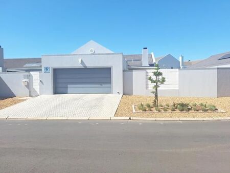 3 Bedroom House in Uitzicht