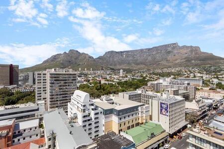 2 Bedroom Apartment in Cape Town City Centre