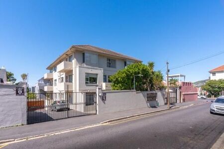 2 Bedroom Apartment in Tamboerskloof