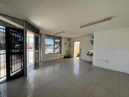 1 Bedroom Apartment in Retreat