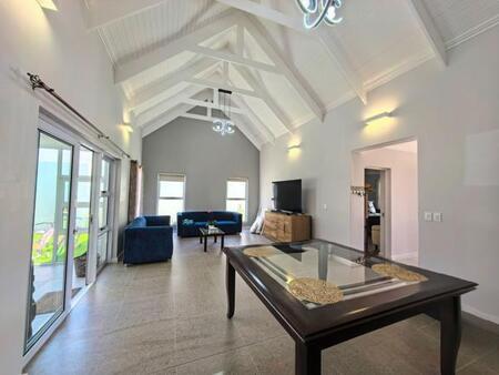 4 Bedroom House in Sitari