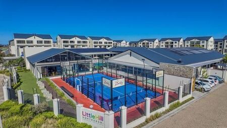 1 Bedroom Apartment in Somerset West Central