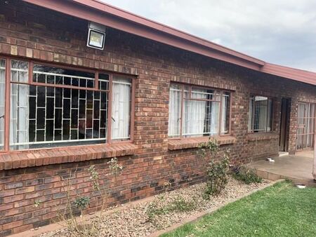 3 Bedroom House in Postmasburg