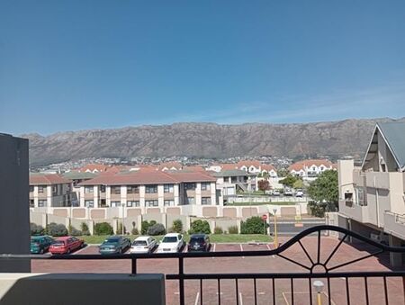 1 Bedroom Apartment in Gordons Bay Central