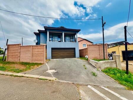 3 Bedroom House in Newlands East