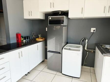 2 Bedroom House in Montclair