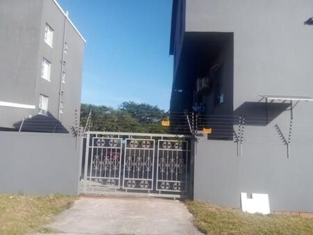 1 Bedroom Apartment in Athlone Park