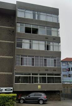 2 Bedroom Apartment in Amanzimtoti