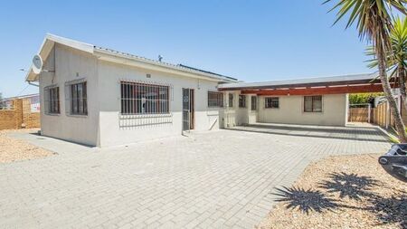 3 Bedroom house to rent in Ravensmead, Parow