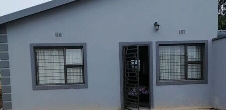 2 Bedroom house rented in Eastwood, Pietermaritzburg