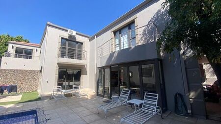 4 Bedroom apartment to rent in Morningside, Sandton