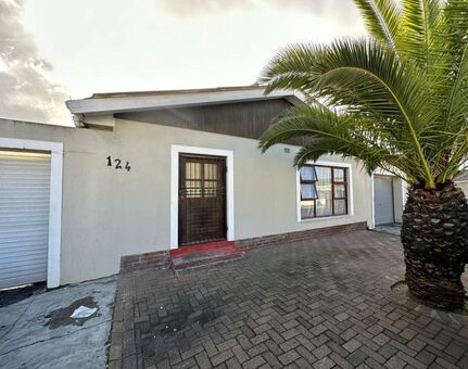 3 Bedroom house to rent in Surrey Estate, Cape Town