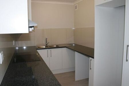 2 Bedroom apartment to rent in Observatory, Cape Town