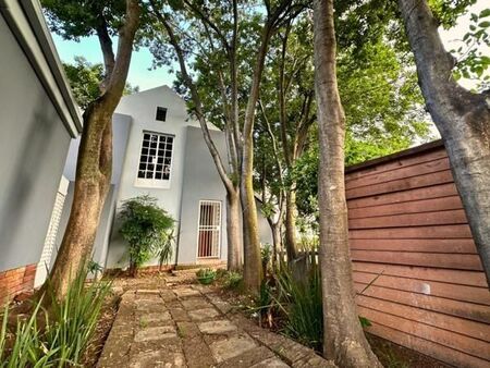 2 Bedroom House in Menlo Park