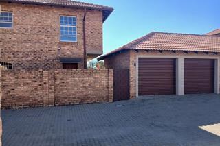 3 Bedroom Townhouse in Annlin