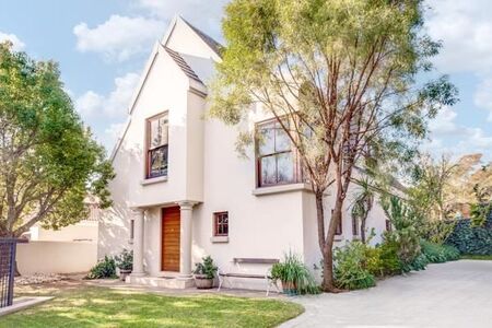 4 Bedroom House in Bryanston