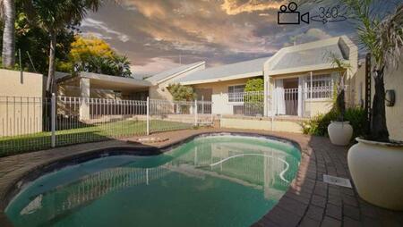 3 Bedroom Cluster in Sandown