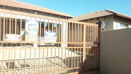 3 Bedroom House in Cosmo City