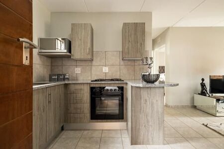 2 Bedroom Apartment in Nooitgedacht