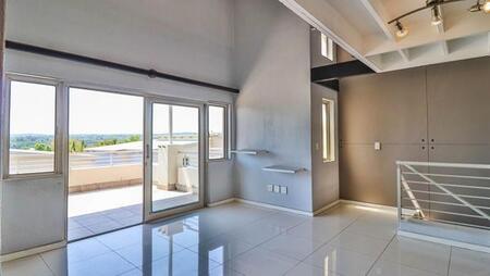 2 Bedroom Apartment in Fourways