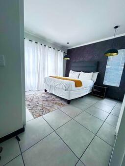 2 Bedroom Apartment in Fourways