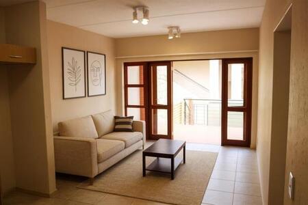 1 Bedroom Townhouse in Douglasdale