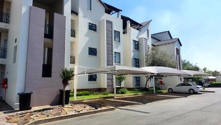 2 Bedroom Apartment in Dainfern