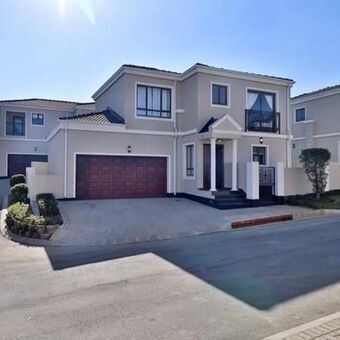 3 Bedroom House in Fourways