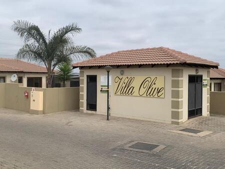 2 Bedroom Simplex in The Reeds