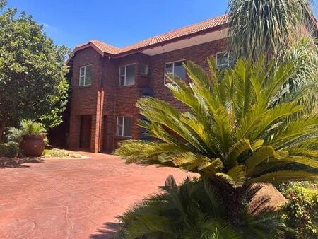 3 Bedroom House in Eldoraigne