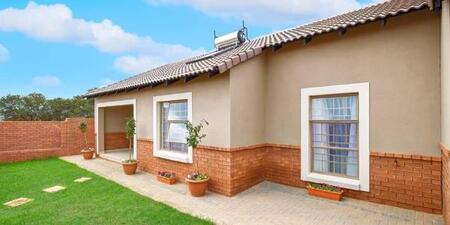 3 Bedroom House in Monavoni