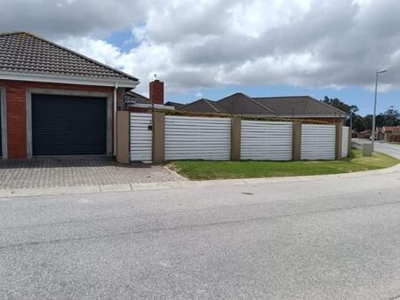 3 Bedroom House in Pinelands