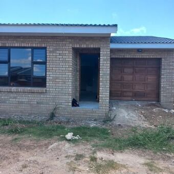 3 Bedroom House in C Place