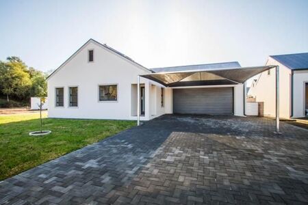 2 Bedroom Apartment in Oudtshoorn