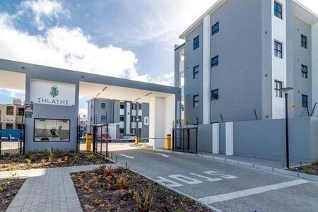 1 Bedroom Apartment in Parklands