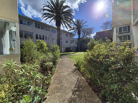 3 Bedroom Apartment in Rondebosch