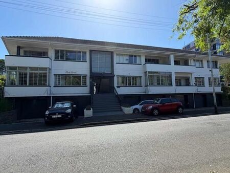 2 Bedroom Apartment in Rondebosch