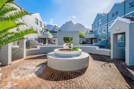 3 Bedroom Apartment in Rondebosch