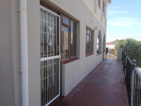 2 Bedroom Apartment in Fish Hoek