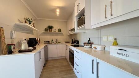 2 Bedroom Apartment in Observatory