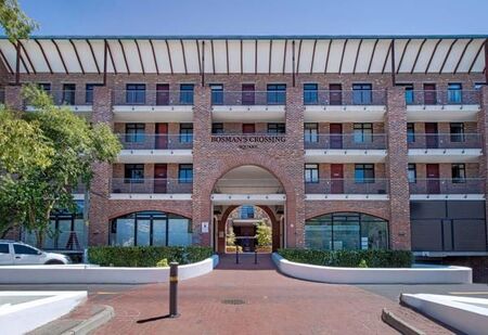 2 Bedroom Apartment in Onder Papegaaiberg