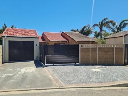 3 Bedroom House in Twin Palms