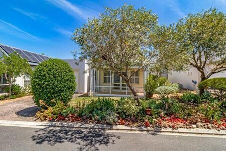 2 Bedroom House in Schonenberg Estate