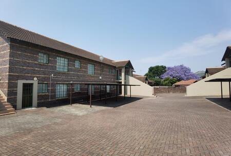 2 Bedroom Apartment in Sonheuwel