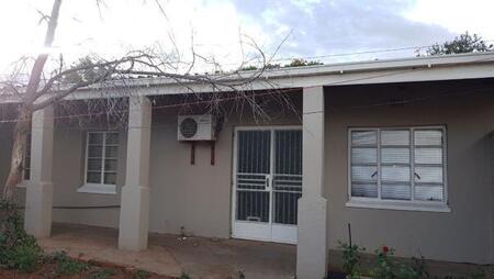 2 Bedroom Flat in Beaconsfield