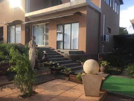3 Bedroom Apartment in Amanzimtoti