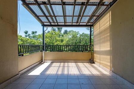 2 Bedroom Apartment in Sheffield Beach