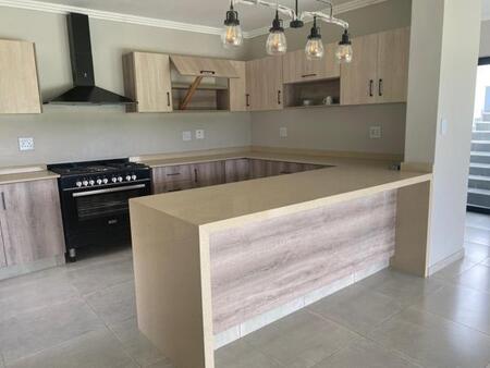 3 Bedroom House in Palm Lakes Estate