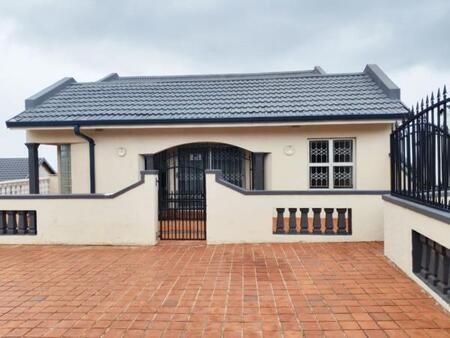 4 Bedroom House in Desainagar